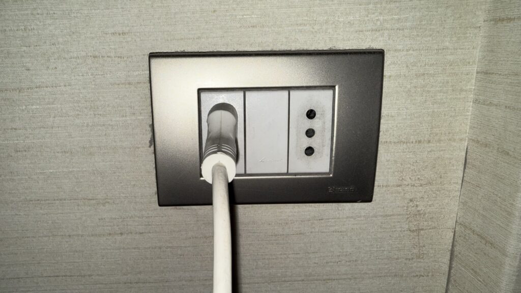 3つ穴タイプ（Lタイプ）