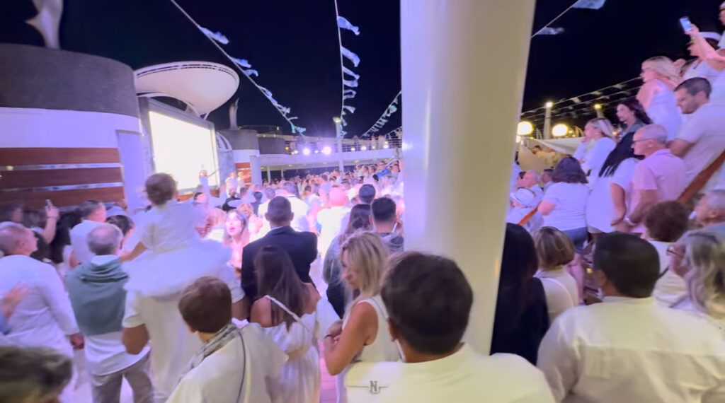 ホワイトナイト